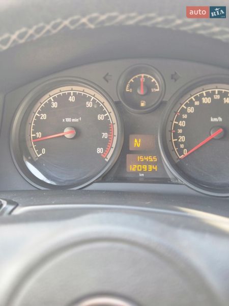 Хэтчбек Opel Astra 2012 в Львове