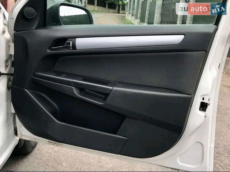 Универсал Opel Astra 2006 в Богородчанах