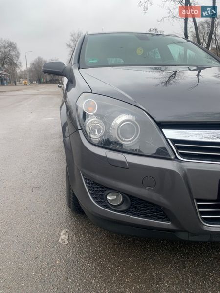 Универсал Opel Astra 2009 в Запорожье