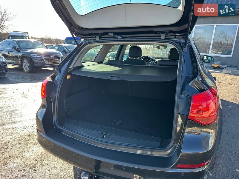 Универсал Opel Astra 2012 в Казатине