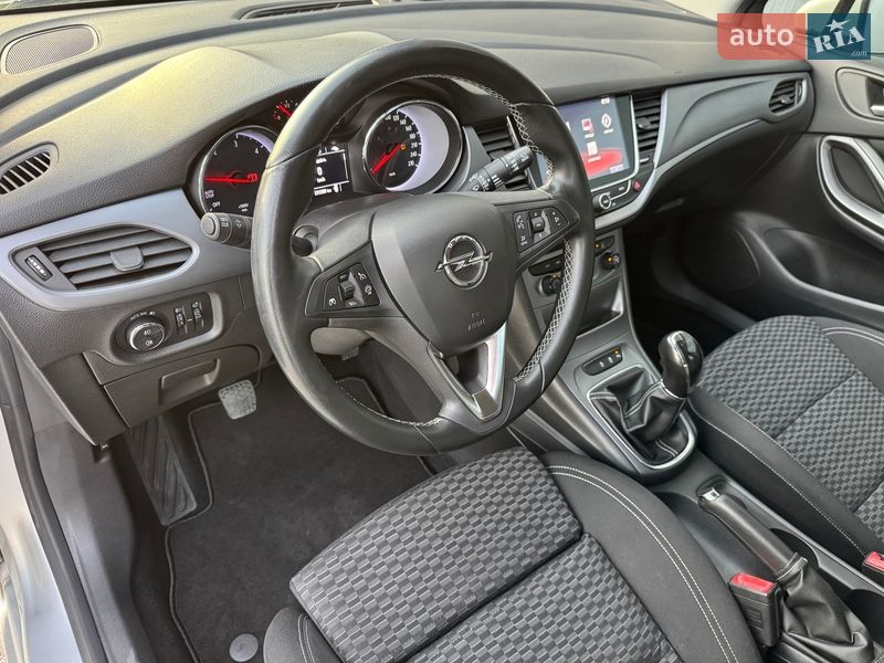 Універсал Opel Astra 2017 в Луцьку