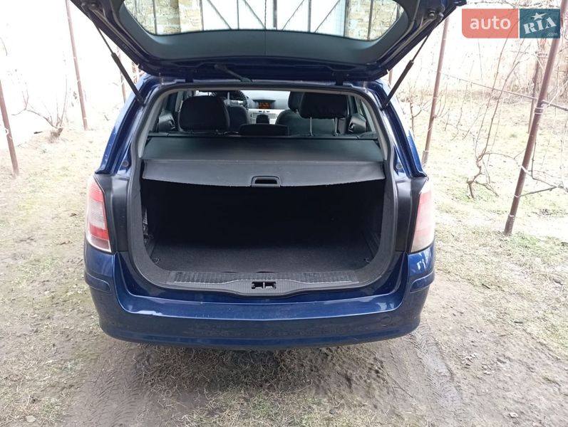 Универсал Opel Astra 2008 в Херсоне