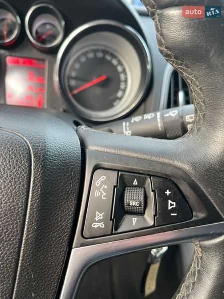 Хэтчбек Opel Astra 2013 в Львове