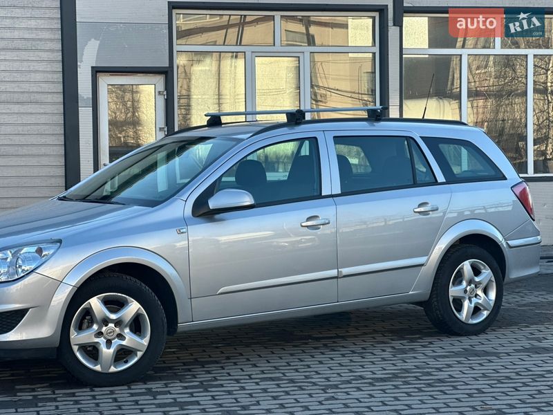 Универсал Opel Astra 2008 в Виннице