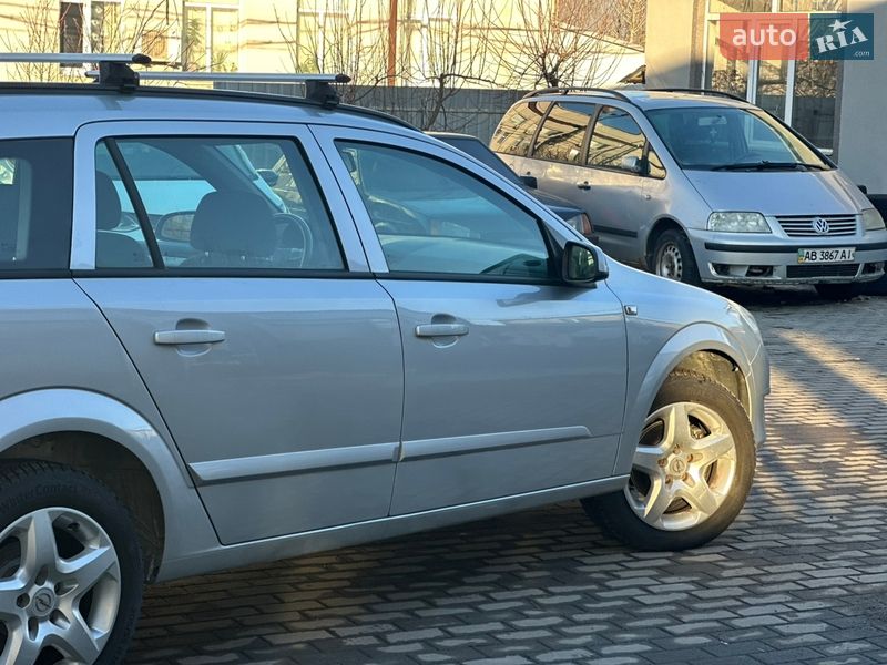 Универсал Opel Astra 2008 в Виннице