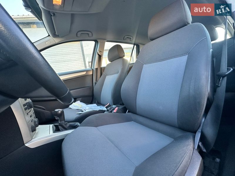 Универсал Opel Astra 2008 в Виннице