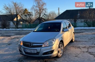 Хетчбек Opel Astra 2007 в Почаєві