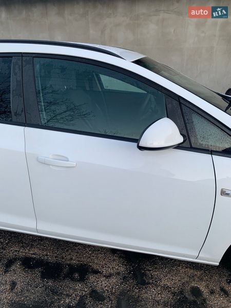 Универсал Opel Astra 2014 в Житомире фото 4 Универсал Opel Astra 2014 в Житомире
