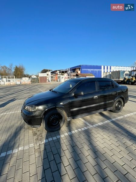 Седан Opel Astra 2006 в Коломые