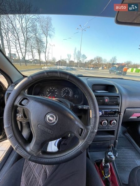 Седан Opel Astra 2006 в Коломые