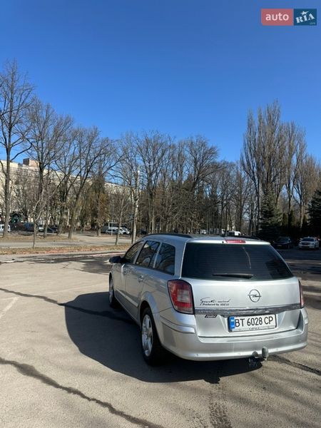 Універсал Opel Astra 2008 в Вінниці