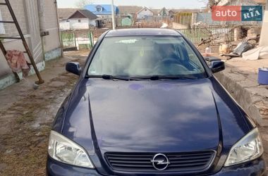 Хетчбек Opel Astra 2002 в Волочиську