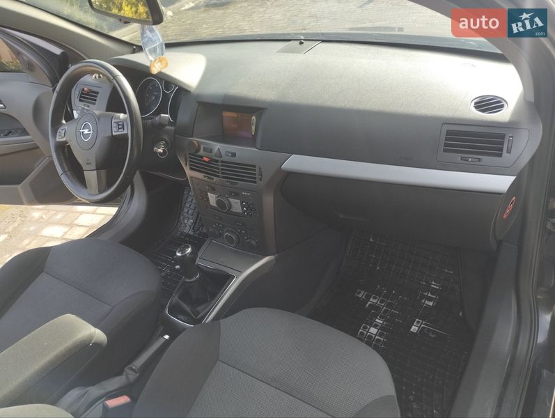 Универсал Opel Astra 2006 в Оржеве