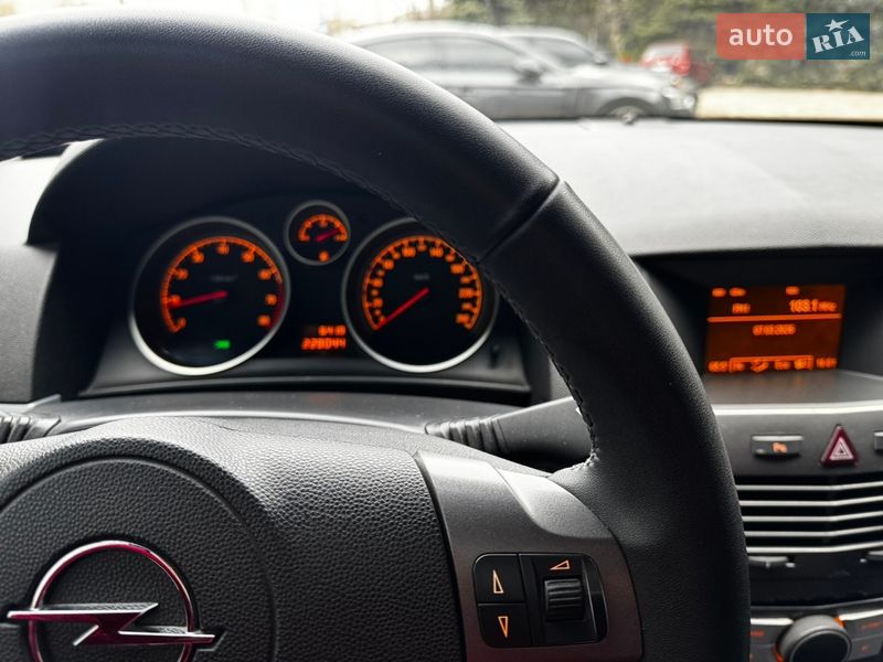 Універсал Opel Astra 2004 в Запоріжжі