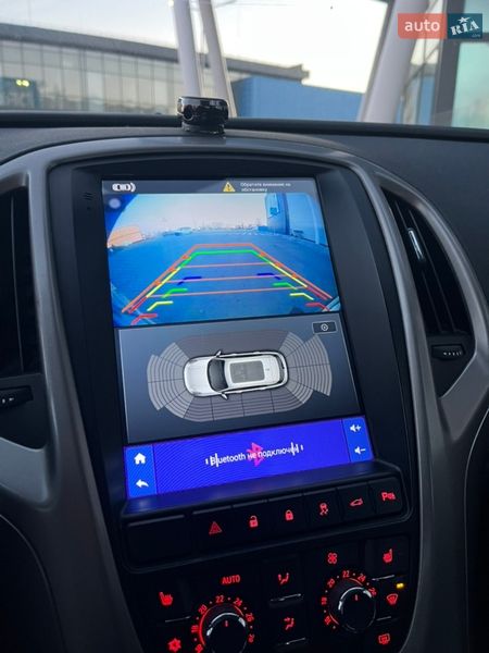 Хэтчбек Opel Astra 2012 в Киеве