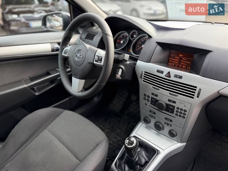 Хэтчбек Opel Astra 2009 в Кривом Роге