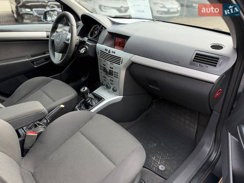 Хэтчбек Opel Astra 2009 в Кривом Роге