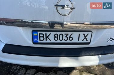 Универсал Opel Astra 2008 в Ровно
