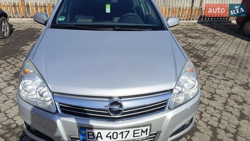 Седан Opel Astra 2009 в Долинській