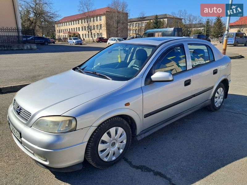Хетчбек Opel Astra 1998 в Долині