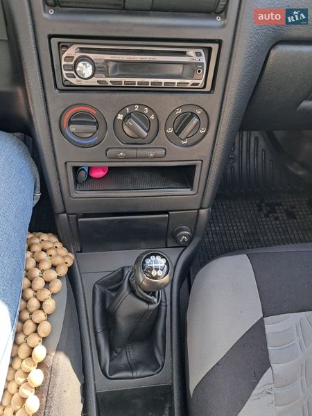 Хетчбек Opel Astra 1998 в Долині