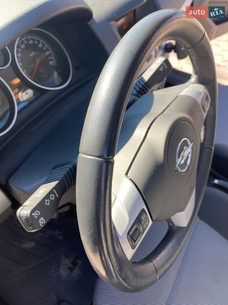 Универсал Opel Astra 2009 в Ямполе