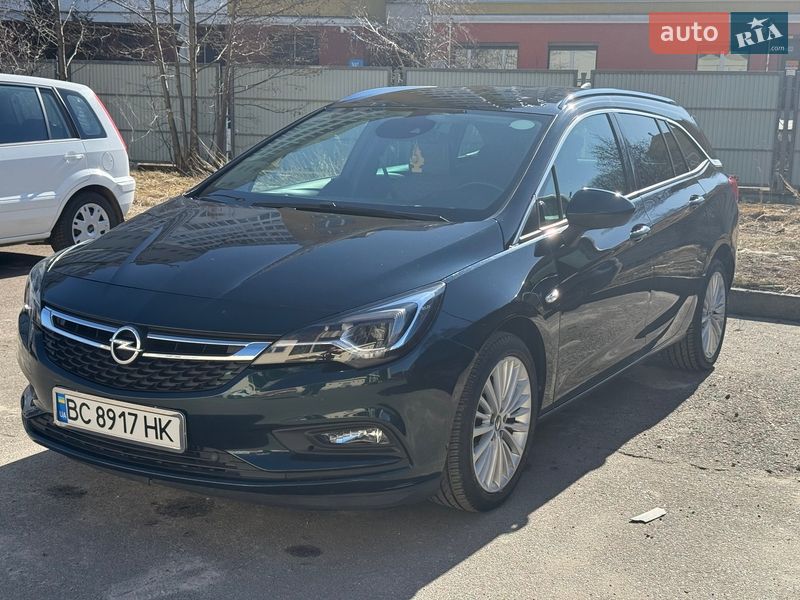Универсал Opel Astra 2016 в Львове