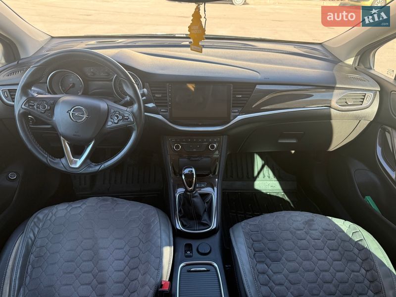 Универсал Opel Astra 2016 в Львове