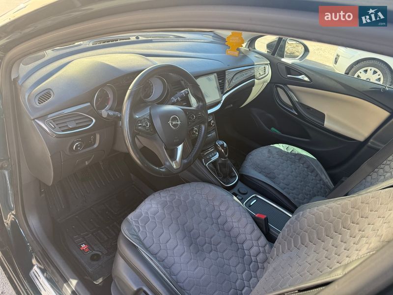 Универсал Opel Astra 2016 в Львове