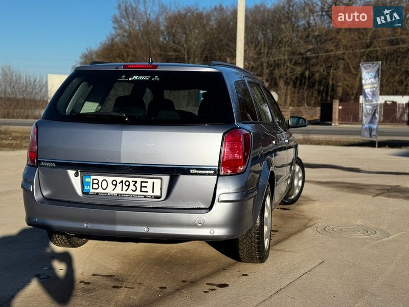 Универсал Opel Astra 2004 в Чорткове