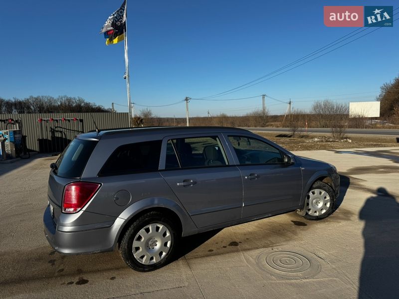 Универсал Opel Astra 2004 в Чорткове