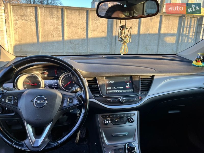 Универсал Opel Astra 2019 в Житомире