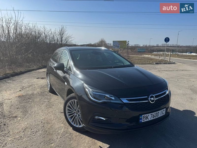 Универсал Opel Astra 2016 в Ровно
