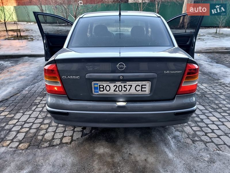 Седан Opel Astra 2008 в Виннице