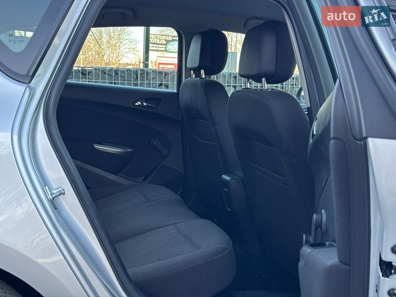 Хэтчбек Opel Astra 2011 в Стрые