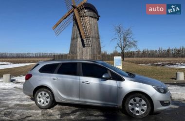Універсал Opel Astra 2012 в Звенигородці
