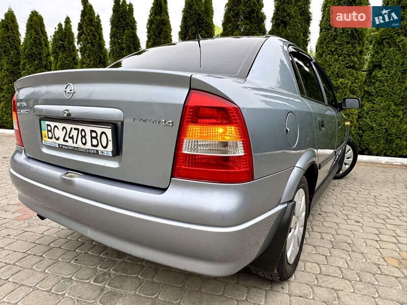 Седан Opel Astra 2007 в Дрогобыче