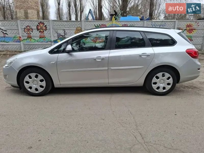 Універсал Opel Astra 2011 в Києві фото 5 Універсал Opel Astra 2011 в Києві