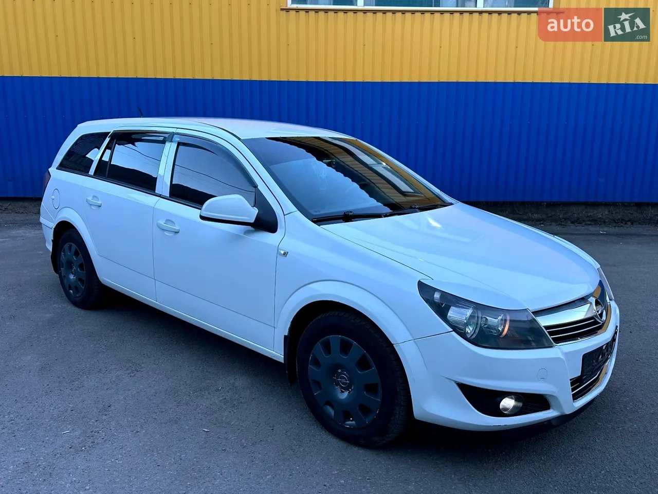 2010 Opel Astra - мініатюра 16