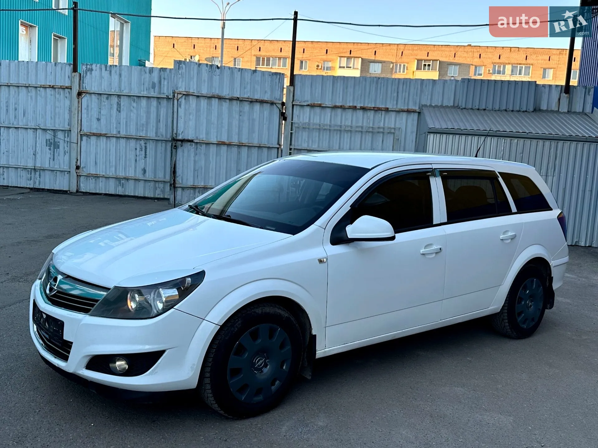 2011 Opel Astra - мініатюра 25