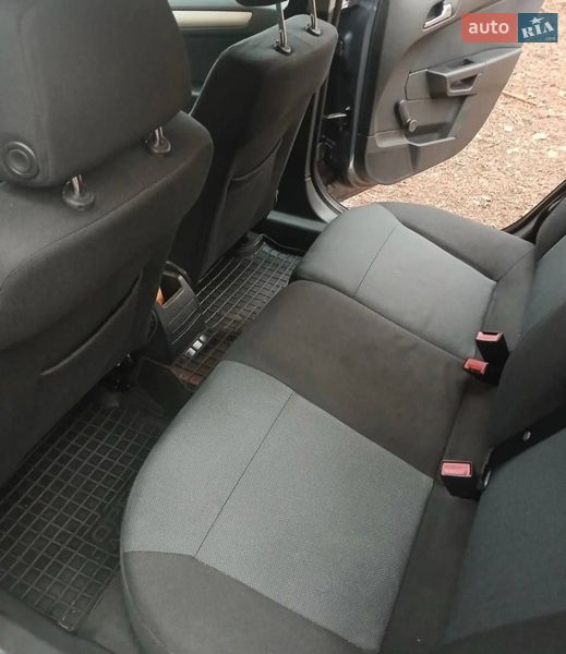 Універсал Opel Astra 2007 в Охтирці