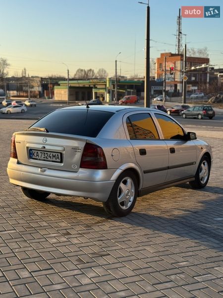 Хэтчбек Opel Astra 1998 в Днепре