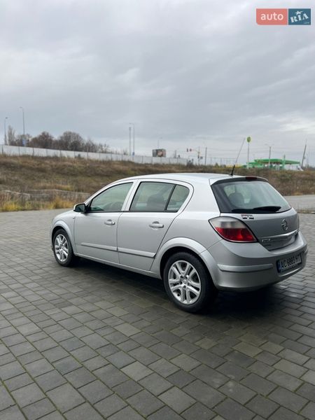 Хэтчбек Opel Astra 2005 в Хмельницком