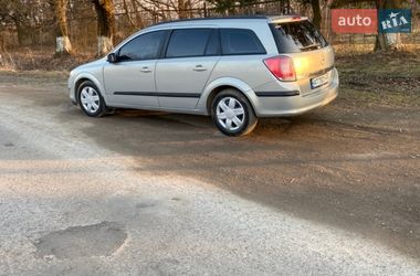 Универсал Opel Astra 2005 в Самборе