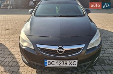 Універсал Opel Astra 2011 в Шептицькому