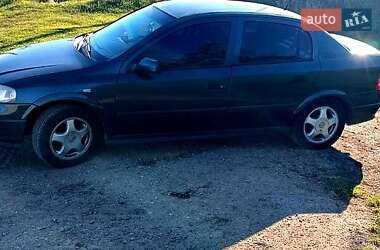 Седан Opel Astra 2004 в Березовке