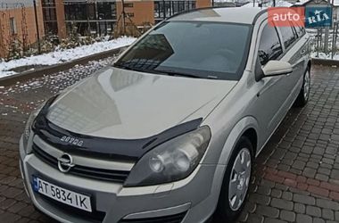 Універсал Opel Astra 2005 в Івано-Франківську