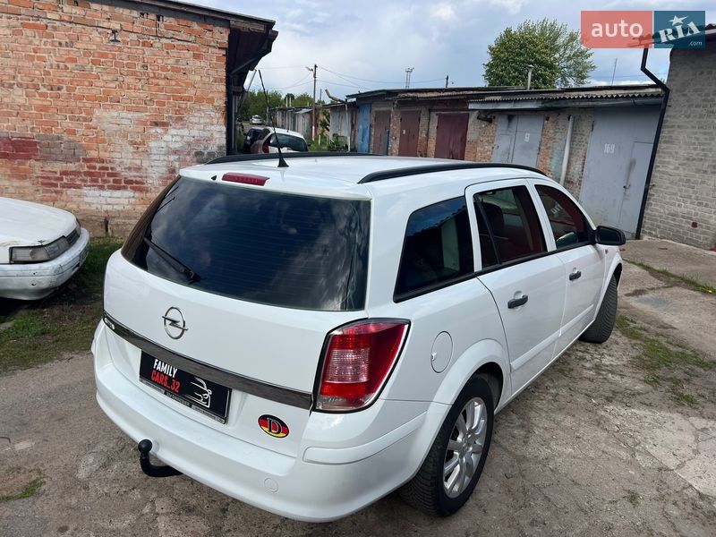 Універсал Opel Astra 2010 в Ніжині