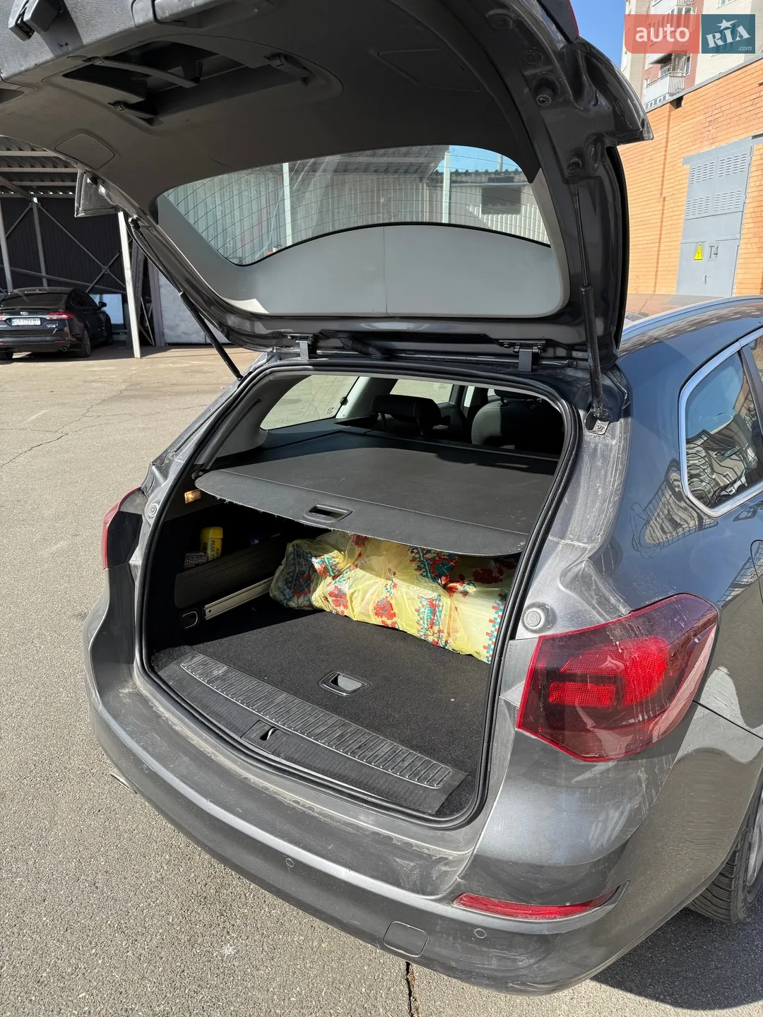 2010 Opel Astra - мініатюра 19