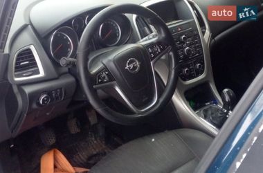 Універсал Opel Astra 2011 в Олевську